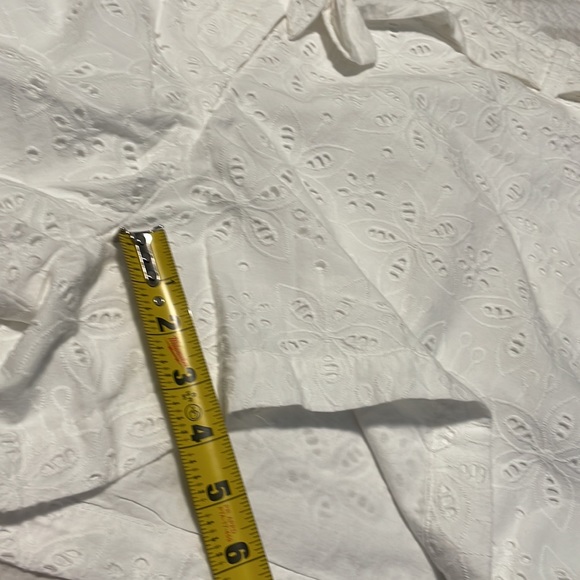 NWT Crown & Ivy White Eyelet Shorts 16 - Picture 12 of 13